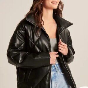 Abercombie Oversized Vegan Leather Diamond Puffer - Size M - Black